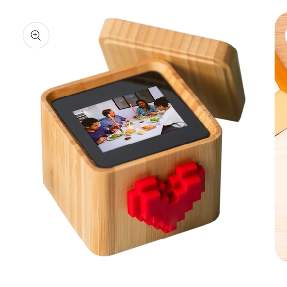 Lovebox color and photo - Picture 1 of 5